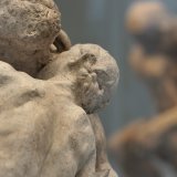 Auguste Rodin l'a immortalisé, mais il ignorait certainement que le baiser était aussi vieux (Photo d'illustration).